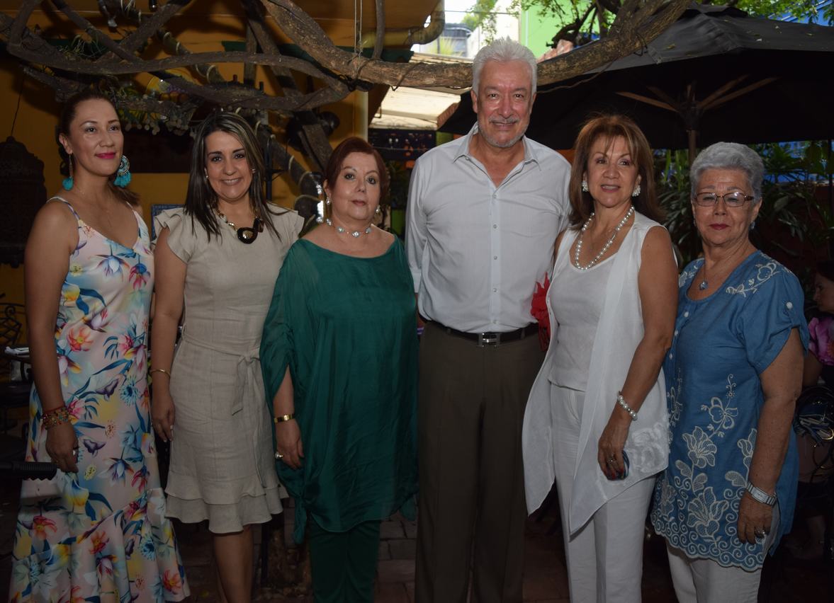 Mónica Gallo, María Beatriz Gualteros, Leonora Oliveros, Jorge Fernando Perdomo,  Esperanza Vega y Gloria Arizabaleta.